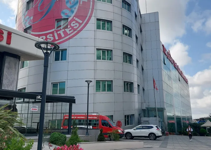 İstanbul Yeni Yüzyıl Üniversitesi