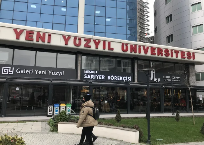 İstanbul Yeni Yüzyıl Üniversitesi