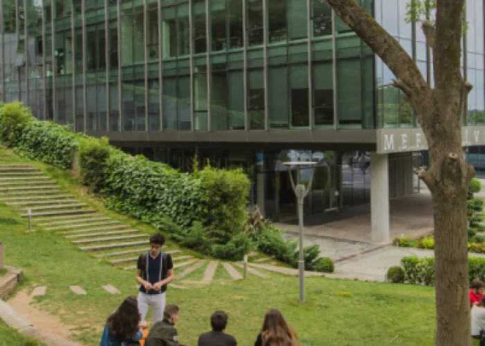 MEF Üniversitesi
