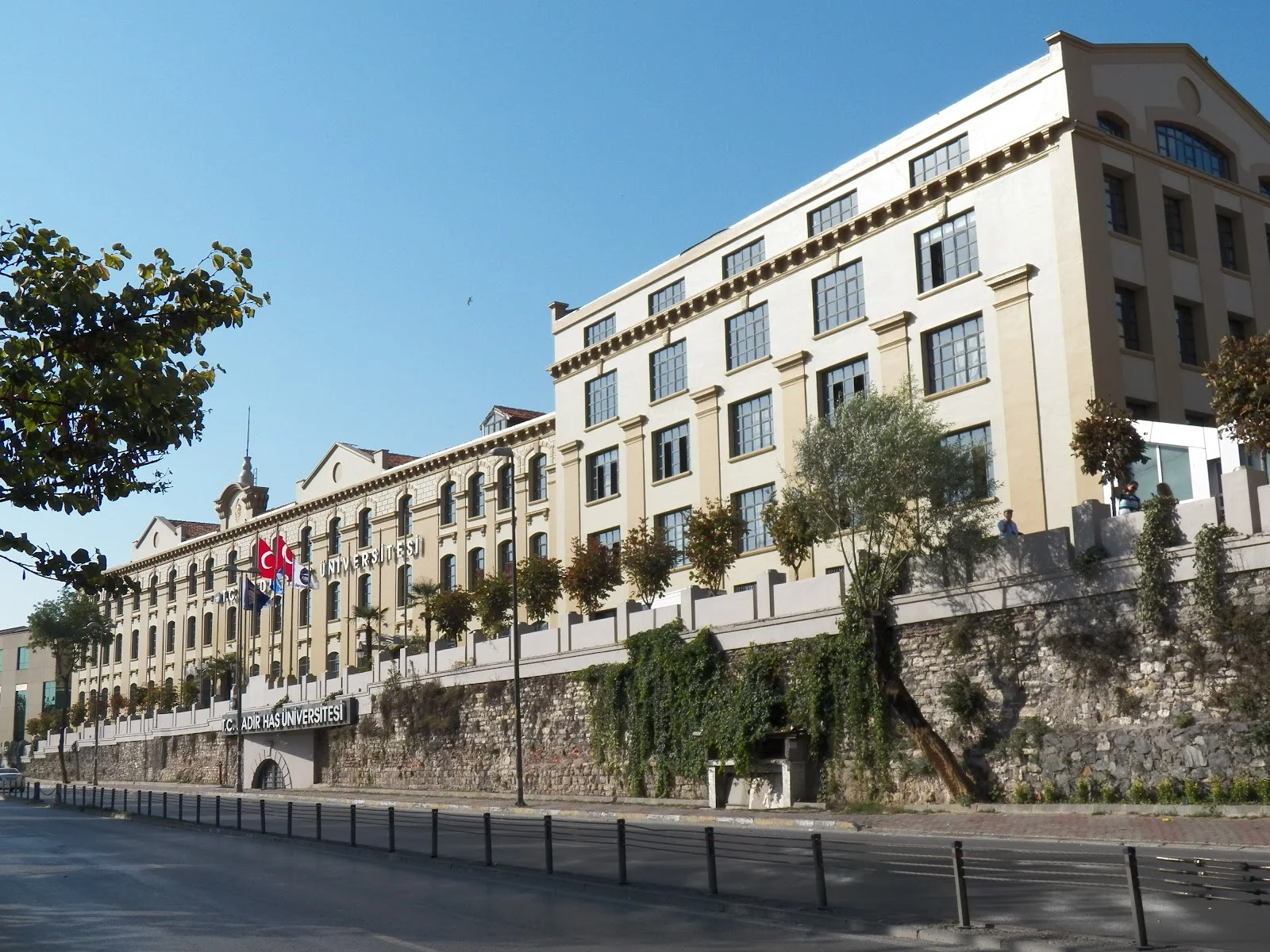 Kadir Has Üniversitesi