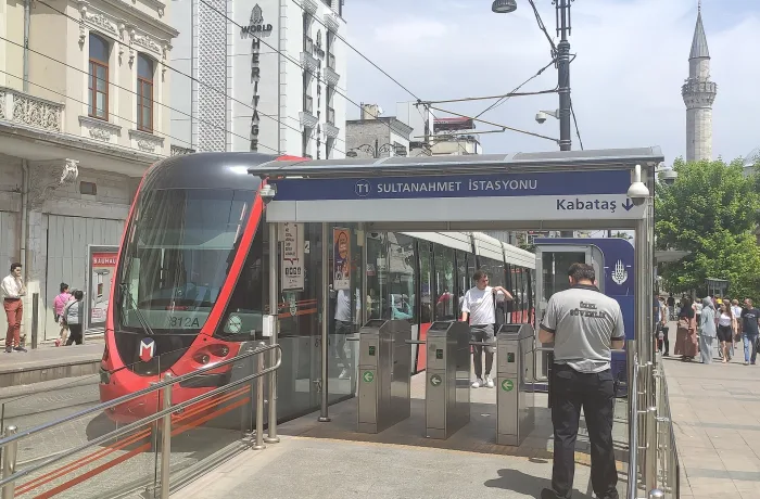 Vatan Caddesi ve Çevresi: Öğrenciler İçin Ulaşım Rehberi